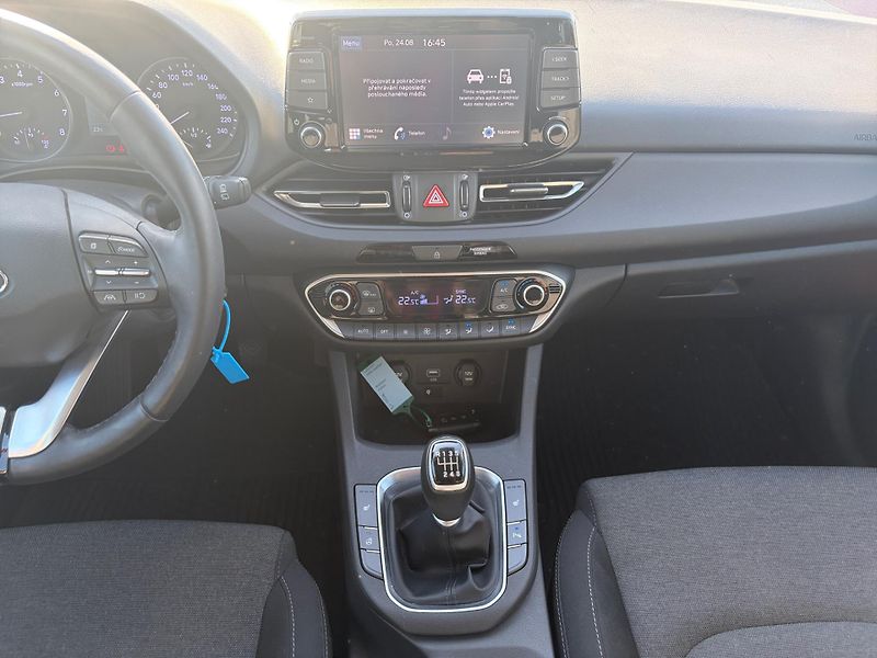 Hyundai i30 (2023) SMART 1.5i 80kW CZ DPH - fotka 6 z 11