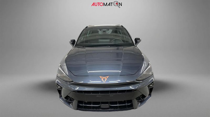 Cupra Leon (2026) VZ 245kW Immersive Matrix Taž - fotka 2 z 16