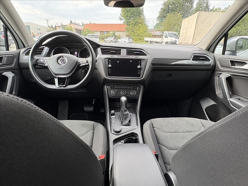 Volkswagen Tiguan Allspace 2,0 TDi140kW,4M,Pano,Led,Highl - fotka 9 z 48