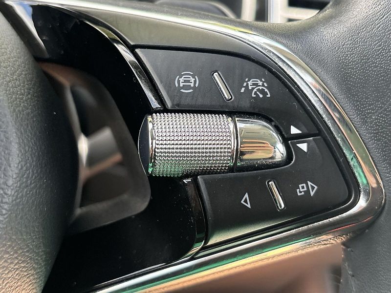 Škoda Kodiaq (2023) 2.0 TDI 4x4 DSG L&K - fotka 21 z 31