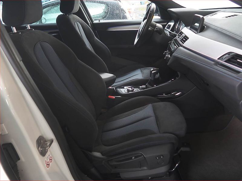 BMW X2 (2018) M Paket xDrive25d - fotka 9 z 17