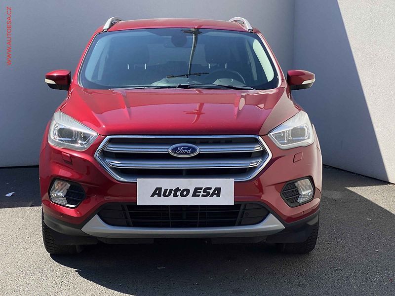 Ford Kuga (2017) 2.0 TDCi 4x4, Titanium, AT - fotka 2 z 18