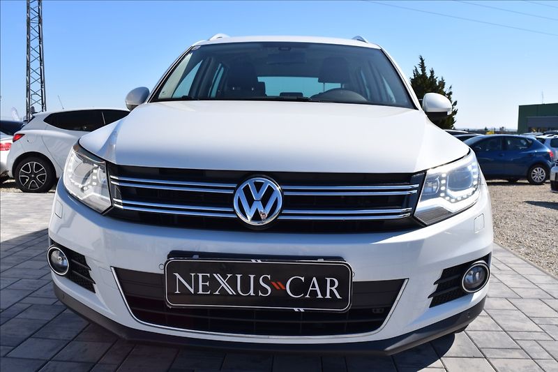 Volkswagen Tiguan 1,4 TSI 90KW BI-XENON PANORAMA - fotka 2 z 44
