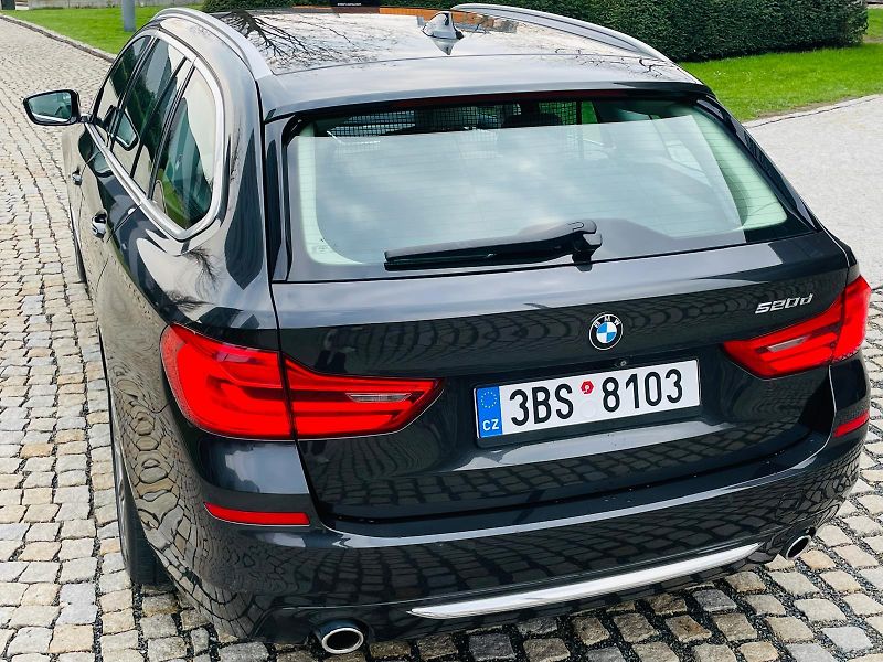 BMW Řada 5 520D AUT KAMERA SERVISKA - fotka 17 z 58