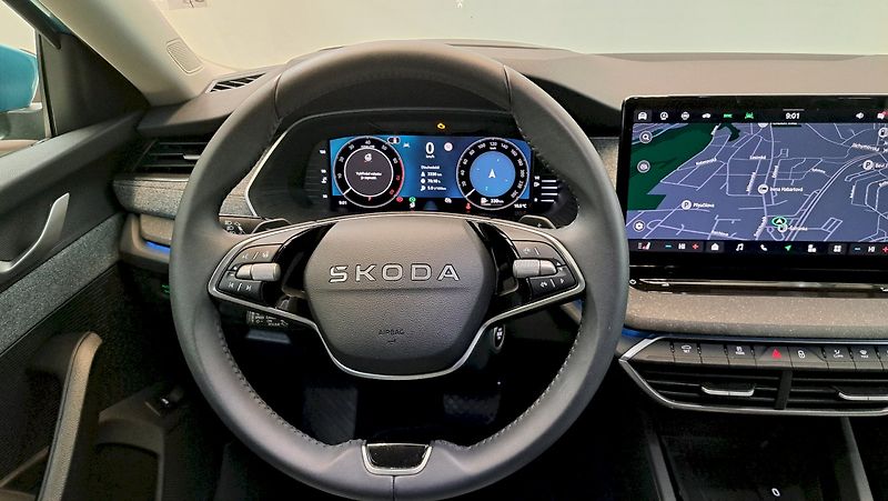 Škoda Octavia (2025) TOP SELECTION 1,5 TSI M-HEV 11 - fotka 18 z 23
