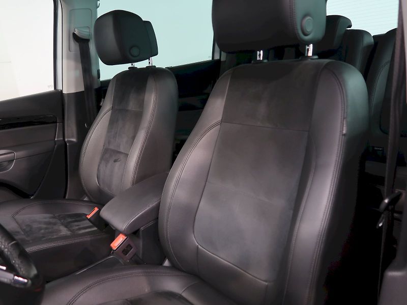 Volkswagen Sharan (2019) HIGHLINE 2.0TDI 4x4 DSG 7MÍST - fotka 16 z 45