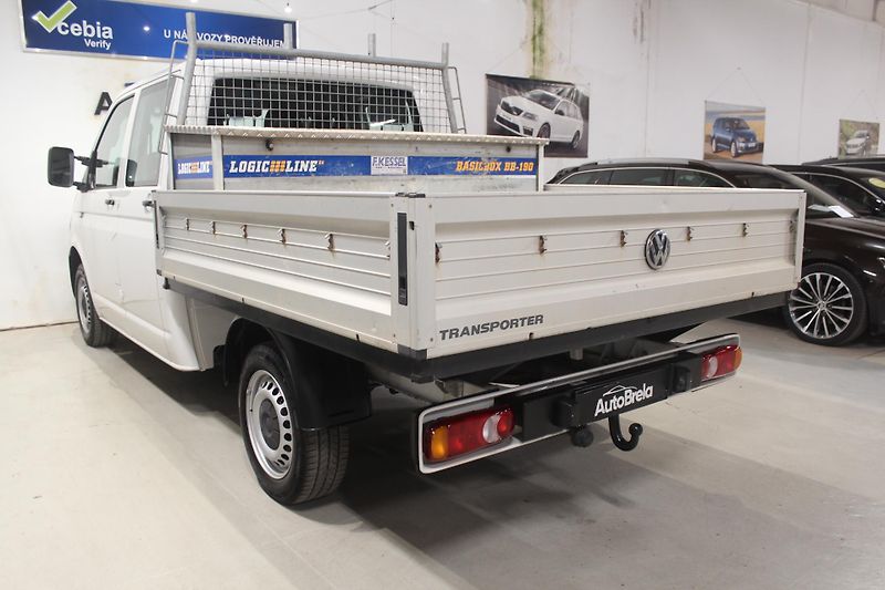 Volkswagen Transporter (2018) T6 2.0TDI 110kW Klima 6 Míst  - fotka 9 z 29