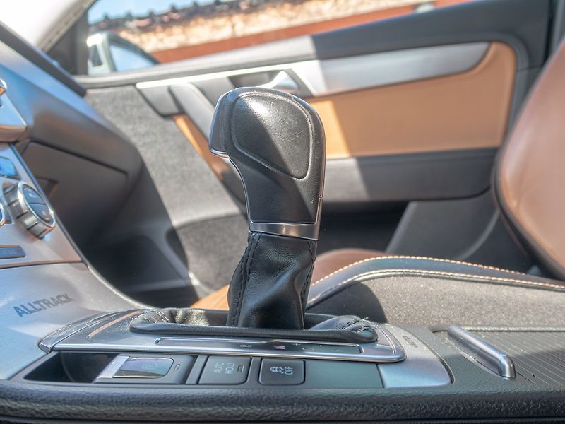 Volkswagen Passat (2012) 2.0TDI 125KW ALLTRACK - fotka 27 z 49