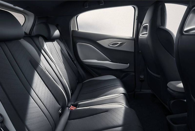BYD Dolphin Surf (2026) Active 30 kWh - fotka 7 z 10