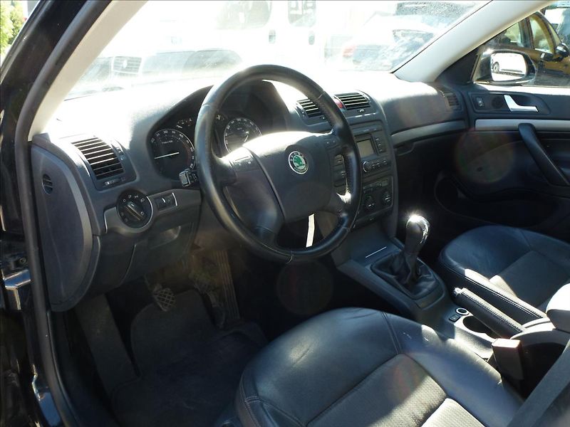 Škoda Octavia 2,0 TDI 103KW Black Edition  E - fotka 16 z 51