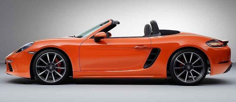 Porsche 718 Boxster.