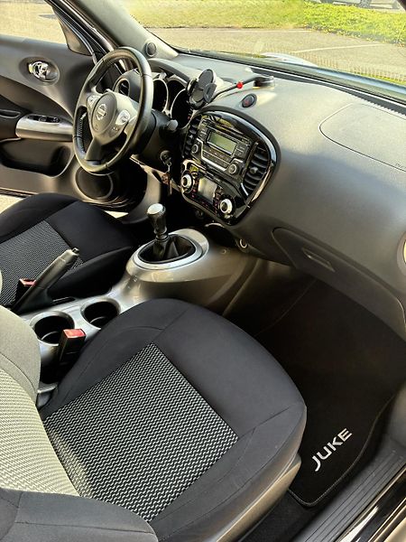 Nissan Juke (2016) 1.2 DIG-T ACENTA 1.majitel - fotka 11 z 16