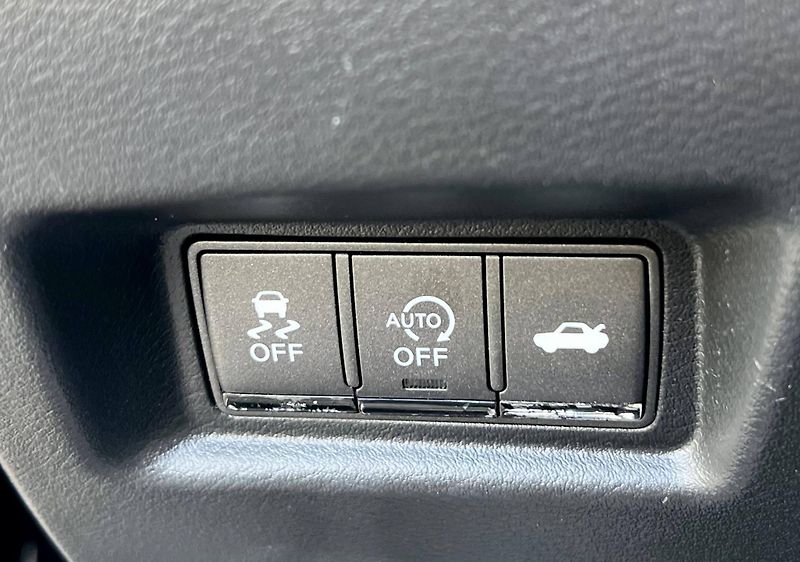 Infiniti Q50 (2014) REPREZENTATIVNÍ SEDAN TOP VÝBA - fotka 16 z 29