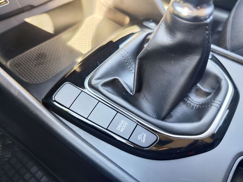 Hyundai Tucson 1.6 T-GDI/110kW Comfort - fotka 21 z 31