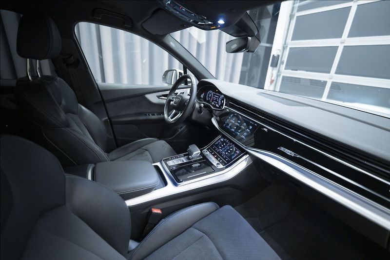 Audi Q7 3,0 TDI QUATTRO S-LINE ČR - fotka 7 z 45