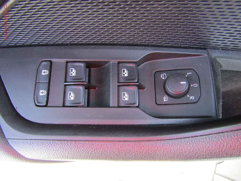 Škoda Octavia (2021) 2.0 TDi, 2.maj,ČR, AC - fotka 11 z 17