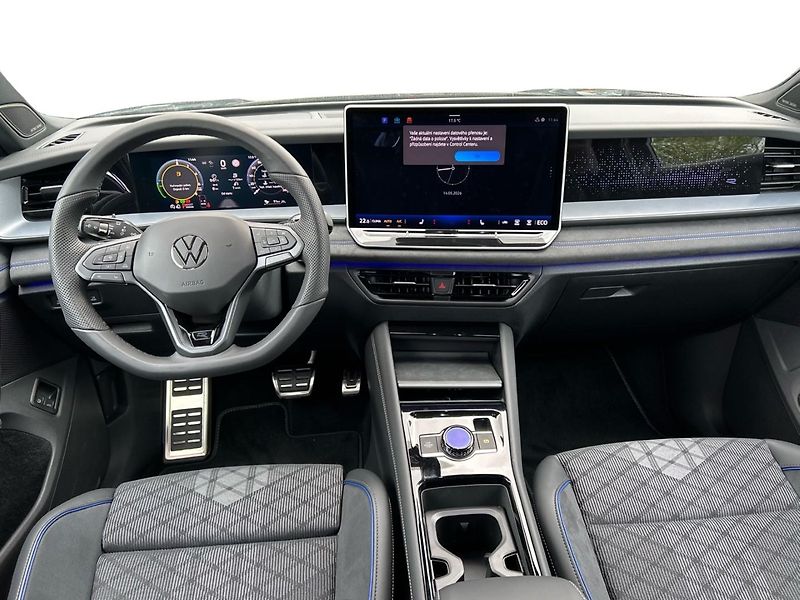 Volkswagen Tayron R-Line 1,5 TSI 150 kW eHybrid - fotka 10 z 28
