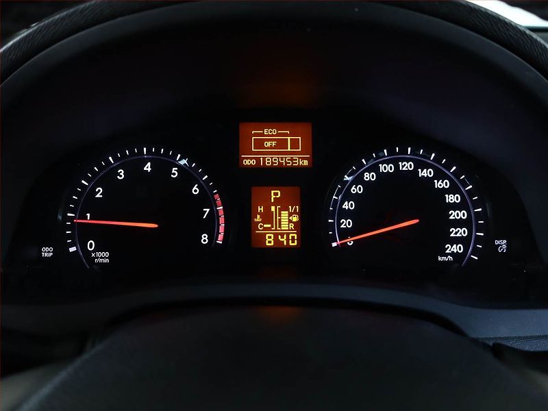 Toyota Avensis (2012) 1.8 Valvematic, Automat - fotka 9 z 18