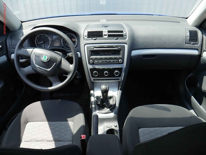 Škoda Octavia (2009) 1.4i 16V, Klima - fotka 8 z 16