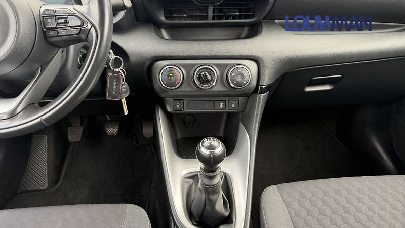 Toyota Yaris COMFORT STYLE TECH - fotka 8 z 18