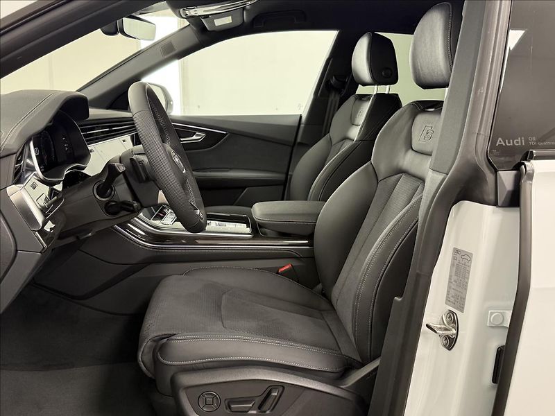 Audi Q8 3,0 50 TDI tiptronic quattro S - fotka 10 z 42