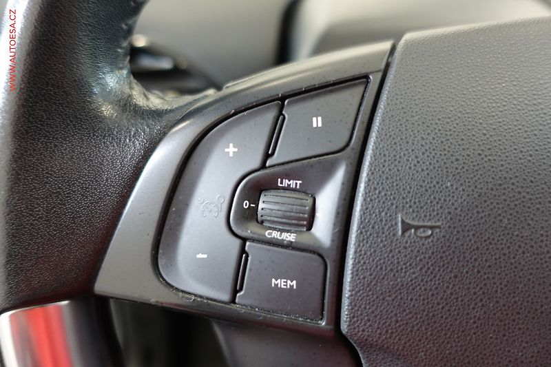 Citroën C4 Picasso (2015) 1.6HDi, 1.maj, AC, TZ, temp. - fotka 17 z 23