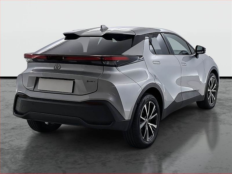 Toyota C-HR (2025) 2.0 Hybrid - fotka 5 z 18