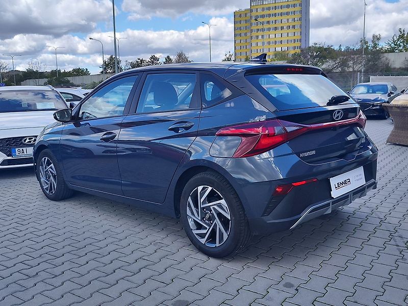 Hyundai i20 1.2i/57kW Wave - fotka 7 z 29