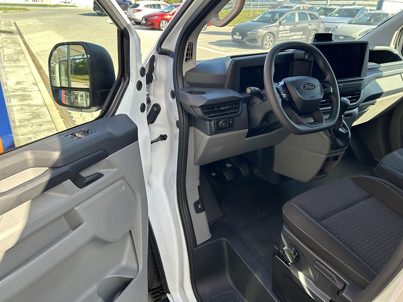 Ford Transit Custom 2.0 EcoBlue Trend 320 L2 100kW - fotka 12 z 32