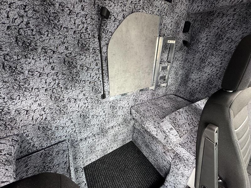 Iveco Daily (2026) 35S18* 3.0*  SOUPRAVA*20PALET* - fotka 19 z 29