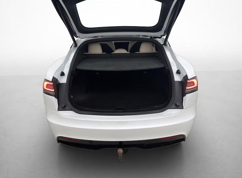 Tesla Model S LR AWD Vzduch Pano. Tažné Kam - fotka 34 z 37