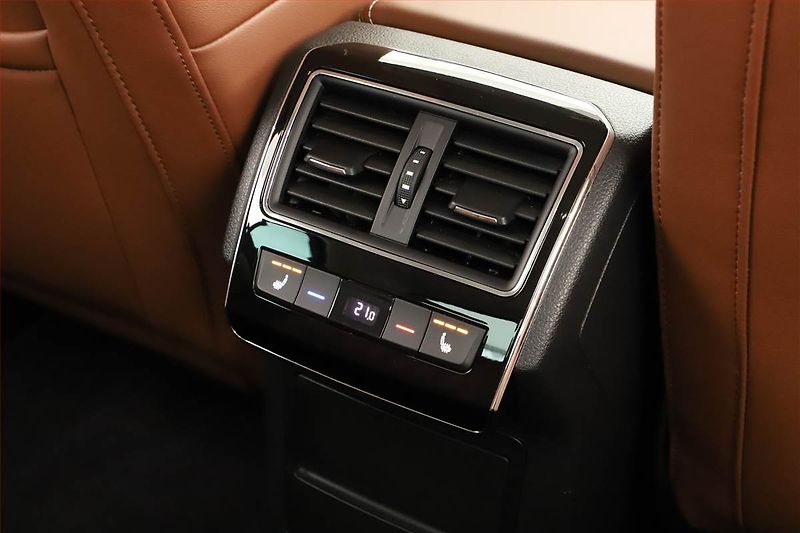 Škoda Superb (2022) Laurin&Klement 2.0 TDI - fotka 13 z 18