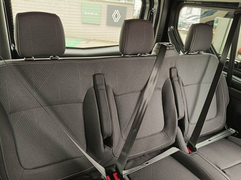 Renault Trafic (2026) L2 Equilibre Blue dCi 150 (MY2 - fotka 14 z 25