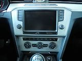 Volkswagen Passat (2015) 2.0 TDi, LED, kamera, STK5/28 - náhled 13