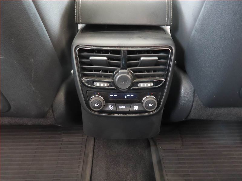 Opel Crossland X (2021) Enjoy 1.2, ČR,1.maj - fotka 14 z 15