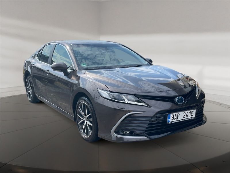 Toyota Camry 2,5 Hybrid Prestige AT - fotka 1 z 11