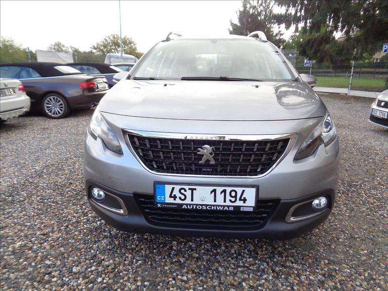 Peugeot 2008 1,2 - fotka 2 z 18