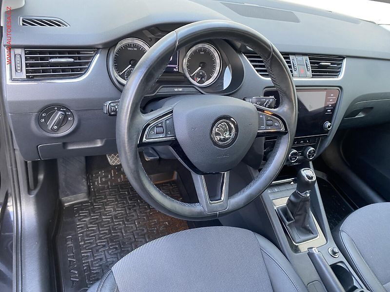 Škoda Octavia (2018) 1.5 TSi, Style, navi, +kola - fotka 12 z 18
