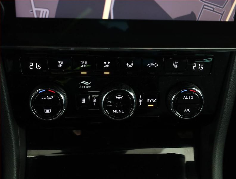 Škoda Superb (2020) Laurin&Klement 2.0 TDI, 4X4 - fotka 12 z 19