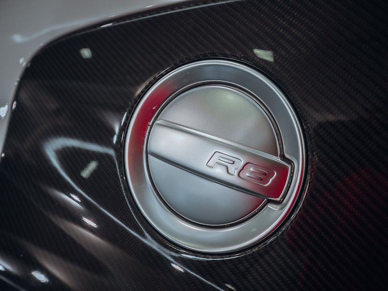 Audi R8 4.2 TFSI Quattro 6MAN - TOP!!! - fotka 18 z 33
