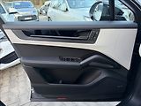 Porsche Cayenne E3 II Coupe Black Edition - náhled 23