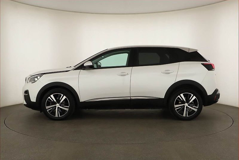 Peugeot 3008 (2020) 1.5 BlueHDi, Automat, Kůže - fotka 3 z 20