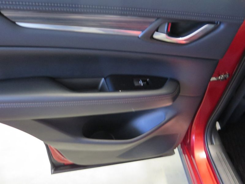 Mazda CX-5 (2017) 2.2 SkyAc-D,4x4,DPH,autom,kůže - fotka 19 z 29