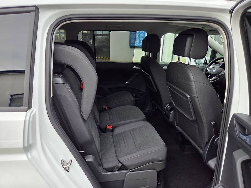 Volkswagen Touran (2026) 1.5 TSI DSG7 R-Line 7 míst - fotka 46 z 50