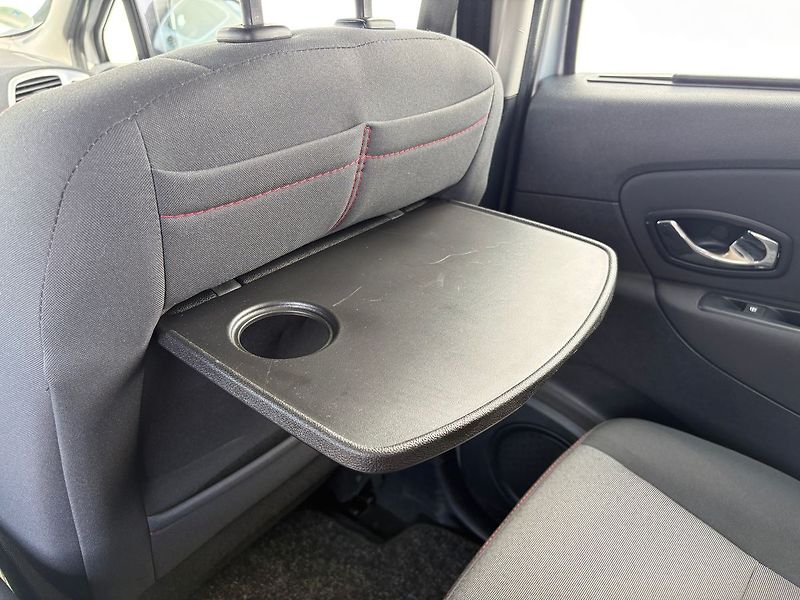 Renault Scénic 1.5dCi, 81kW, Automat, Tažné - fotka 14 z 27