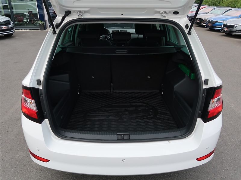 Škoda Fabia 1,0 TSi,70kW,1majČR,serv.k,DPH - fotka 21 z 28