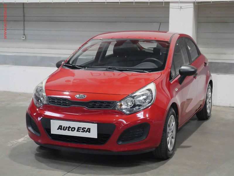 Kia Rio (2011) 1.25 CUUT, ČR, AC, tažné - fotka 3 z 15