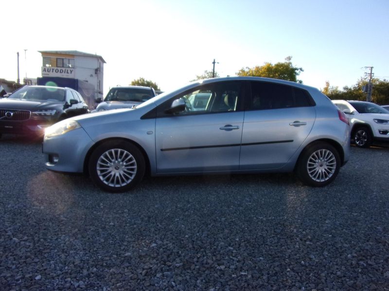 Fiat Bravo (2009) 1.4i 66kW PŮVOD ČR  2.MAJITEL  - fotka 8 z 18