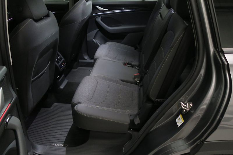 Škoda Kodiaq (2024) SELECTION 142kW 4X4 7M Nez.To. - fotka 42 z 50