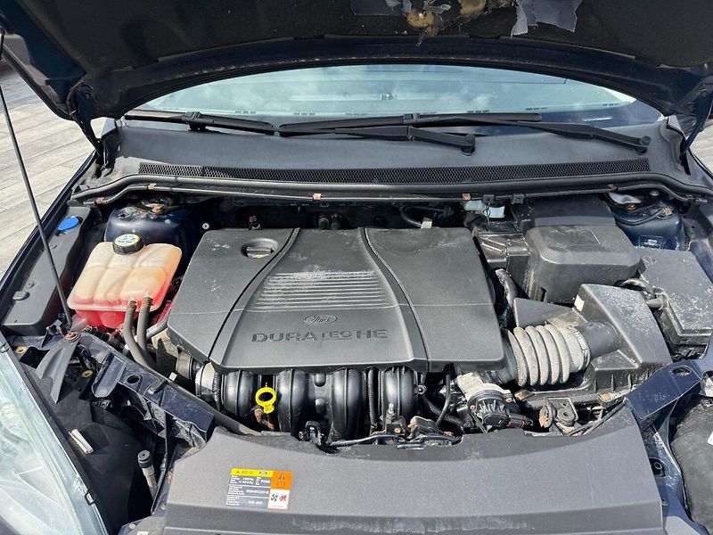 Ford Focus (2007) Ghia 2.0i 107kW - fotka 29 z 30